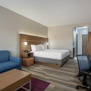 One-Bedroom King Suite Disability Access